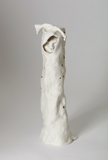 The boy
Glaced porcelain, 2021